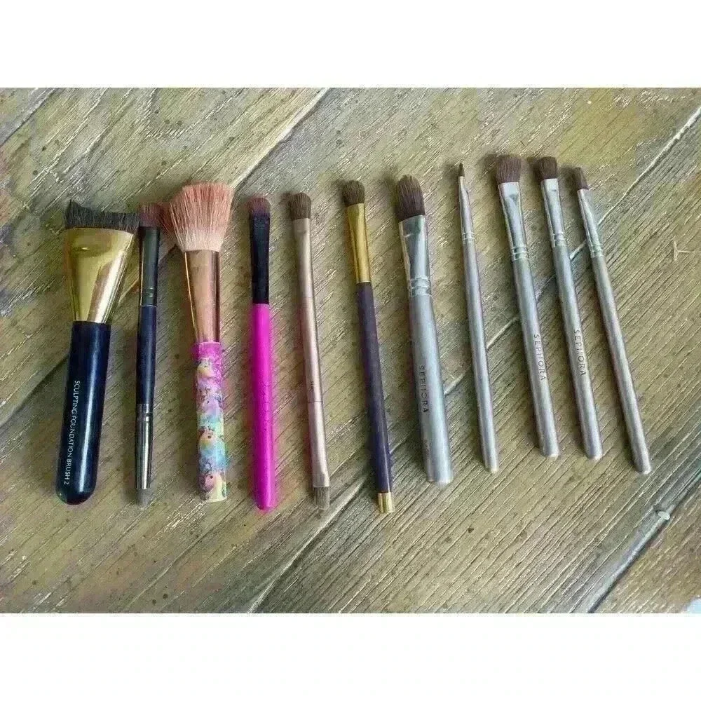 Bundle (11 piece) multiple brands makeup brush set